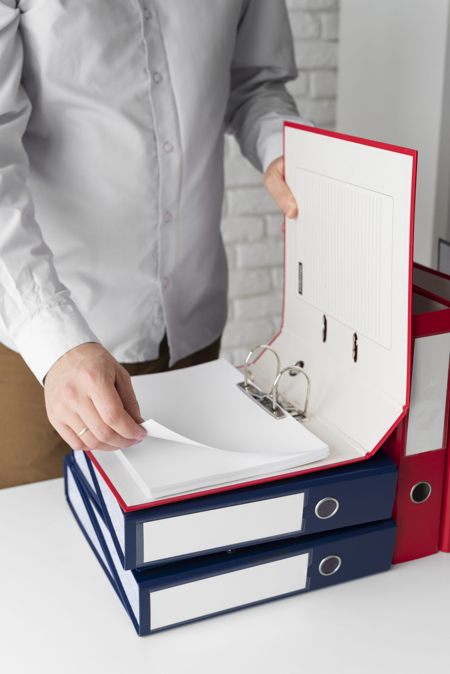 ring binder used stored documents scaled